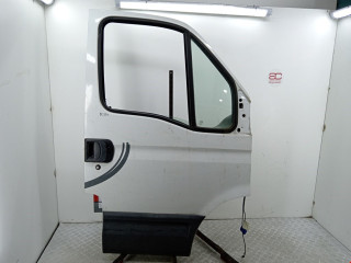 дверь передняя правая IVECO Daily 4 поколение 2009, 2.3 л., МКПП, микроавтобус, 99460120