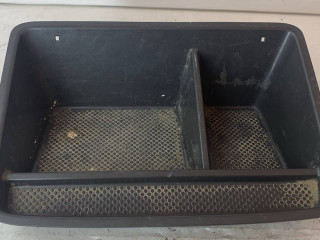 вещевой ящик центральной консоли Volkswagen Caddy 3 поколение 2007, 2K0858122