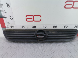решетка радиатора Opel Astra G 1998, 1.6 л., МКПП, хетчбэк 5 дв., 90547393