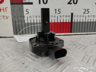 датчик уровня масла Volkswagen Passat B5 2001, 1.9 л., МКПП, универсал, 1J0907660B