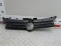 решетка радиатора Volkswagen Golf 4 поколение 1998, 1.4 л., МКПП, хетчбэк 3 дв., 1J0853653C - фото №6