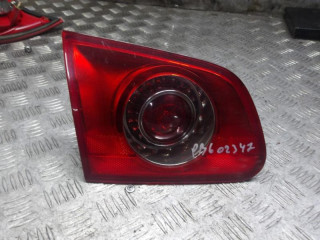фонарь крышки багажника левый Volkswagen Passat B6 2008, 2.0 л., МКПП, универсал, 3C9945093