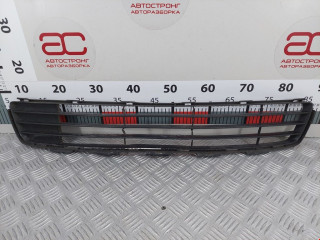 заглушка (решетка) в бампер Toyota Yaris XP9 2009, 1.0 л., МКПП, хетчбэк 3 дв., 531120D160
