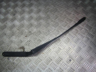 щеткодержатель (поводок стеклоочистителя, дворник) BMW X1 E84 2010, 2.0 л., МКПП, внедорожник 5 дв., 2990028