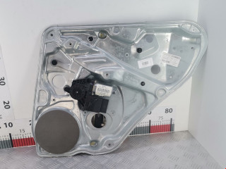 стеклоподъемник электрический задний правый Volkswagen Passat B5 1997, 1.8 л., МКПП, универсал, 3B9839462A