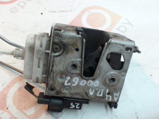 замок двери передней левой Audi A4 B5 [рестайлинг] 2000, 2.8 л., МКПП, универсал