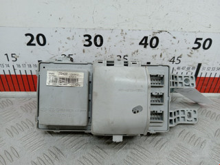 блок предохранителей Hyundai Santa Fe 2 поколение (CM) 2008, 2.2 л., АКПП, внедорожник 5 дв.