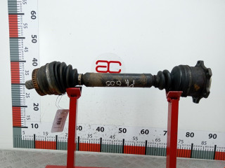 полуось передняя правая (приводной вал, ШРУС) Audi A4 B5 1999, 1.8 л., АКПП, универсал, 8D0407271DM