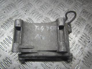 кронштейн компрессора кондиционера Volkswagen Transporter T4 1994, 2.5 л., 074260887C
