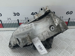 кронштейн компрессора кондиционера Opel Omega B 1998, 2.5 л., АКПП, седан, 90501940