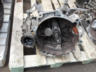КПП механическая (МКПП) Volkswagen Golf 4 поколение 2005, 1.4 л., МКПП, хетчбэк 5 дв., FXQ