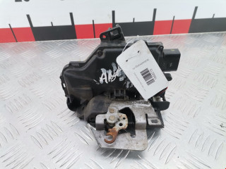 замок двери передней правой Audi A6 4B/C5 [рестайлинг] 2001, 2.5 л., МКПП, универсал, 4B1837016G