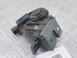 замок багажника Toyota Avensis 3 поколение (T270) 2011, 2.0 л., МКПП, универсал, 6935005060