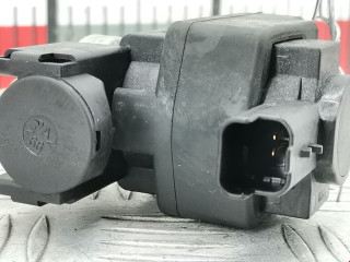 клапан воздушного фильтра Mini Hatch 2 поколение (R56) 2009, 1.6 л., МКПП, хетчбэк 3 дв.