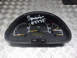 щиток приборов (приборная панель) Mercedes-Benz Sprinter 1 поколение (W901-905) [рестайлинг] 2002, 2.2 л., МКПП, микроавтобус, A0014468521, 0335455932