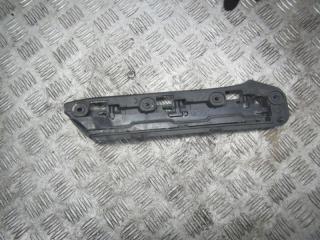 крепление бампера Volkswagen Caddy 3 поколение 2005, 1.4 л., МКПП, минивэн, 1T0807049