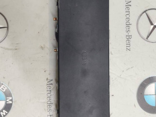 подушка безопасности коленная BMW X1 F48 2018, 2.0 л., бензин, 9296979
