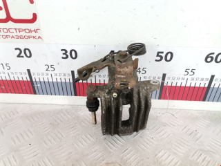суппорт задний левый Volkswagen Passat B5 1999, 1.9 л., МКПП, универсал, 8E0615423