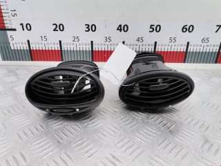 дефлектор обдува салона Ford Focus 1 поколение [рестайлинг] 2002, 1.6 л., МКПП, универсал, 1123915