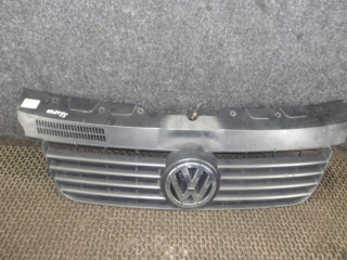 решетка радиатора Volkswagen Transporter T5 2005, 2.5 л., МКПП, микроавтобус, 7H0807101