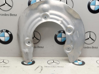 защитный кожух тормозного механизма BMW 2023, 2.0 л., дизель, 6870532