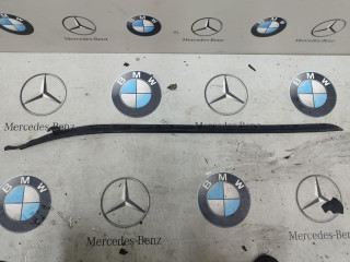 молдинг лобового стекла BMW X1 F48 2018, 2.0 л., бензин, 7350609