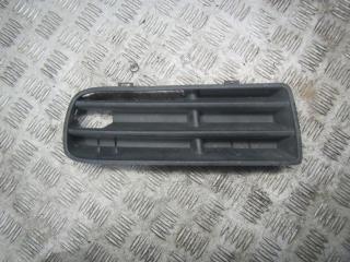 заглушка (решетка) в бампер Volkswagen Golf 4 поколение 2002, 1.9 л., МКПП, хетчбэк 5 дв., 1J0853665B