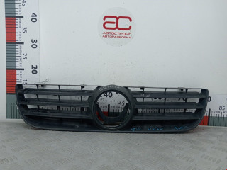 решетка радиатора Volkswagen Polo 4 поколение 2005, 6Q0853653E