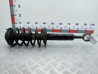 стойка амортизатора Audi A4 B5 1997, 1.6 л., МКПП, седан, 8D5513031H