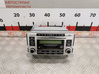 магнитола Hyundai Santa Fe 2 поколение (CM) 2006, 2.2 л., МКПП, внедорожник 5 дв., 961002B220CA
