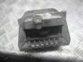 подушка крепления двигателя Volkswagen Golf 4 поколение 2004, 1.9 л., 1K0199262BA - фото №3
