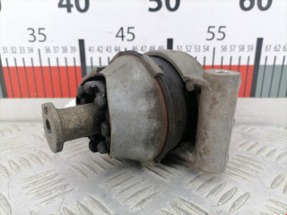 подушка крепления двигателя Opel Astra H 2006, 1.9 л., МКПП, универсал, 24427641