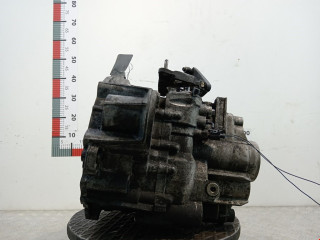 КПП механическая (МКПП) Volkswagen Passat B6 2009, 2.0 л., МКПП, седан, 02Q300048HX