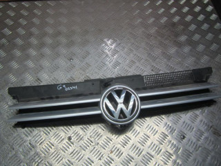 решетка радиатора Volkswagen Golf 4 поколение 2003, 1.4 л., МКПП, хетчбэк 5 дв., 1J0853651H