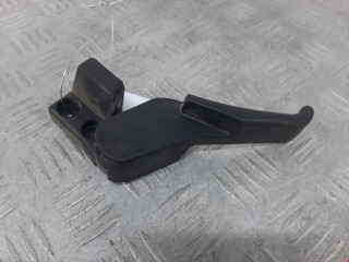 захватный крюк капота Volkswagen Passat B5 2001, 1.9 л., МКПП, универсал, 3B182353301C
