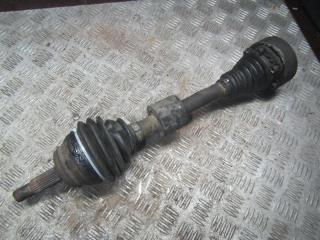 полуось передняя левая (приводной вал, ШРУС) Volkswagen Golf 3 поколение 1994, 1.9 л.