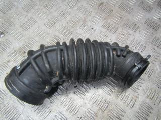 патрубок воздушного фильтра Audi A4 B7 2007, 2.0 л., МКПП, универсал, 8E0133356D