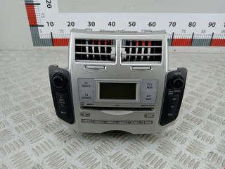 магнитола Toyota Yaris XP9 2006, 1.4 л., МКПП, хетчбэк 3 дв., 861200D211
