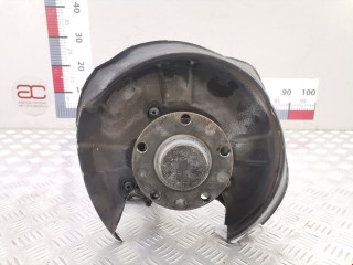 кулак задний левый Audi A4 B6 2004, 2.5 л., МКПП, кабриолет, 8E0505431AQ
