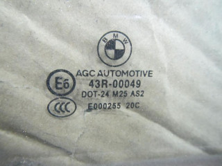 стекло двери передней правой BMW X1 E84 2010, 2.0 л., АКПП, внедорожник 5 дв.