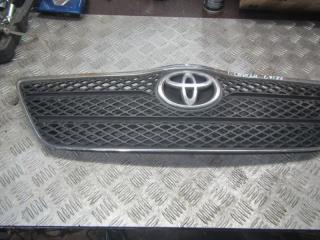 решетка радиатора Toyota Corolla 9 поколение (E120/E130) 2002, 1.6 л., МКПП, хетчбэк 5 дв.