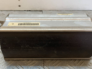подушка безопасности пассажира Volkswagen Golf 4 поколение 2001, 1.6 л., бензин, АКПП, хетчбэк 5 дв.