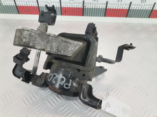 подушка крепления двигателя Toyota Avensis 3 поколение (T270) 2010, 2.0 л., МКПП, универсал, 123050R020
