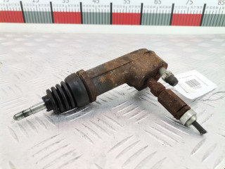 цилиндр сцепления главный Audi A6 4B/C5 2000, 2.4 л., МКПП, седан, 8E1721401AK
