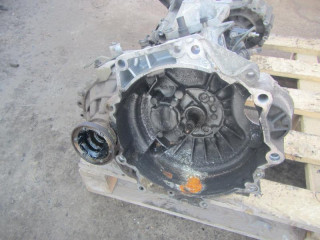 КПП механическая (МКПП) Volkswagen Golf 3 поколение 2000, 1.4 л., МКПП, DLP