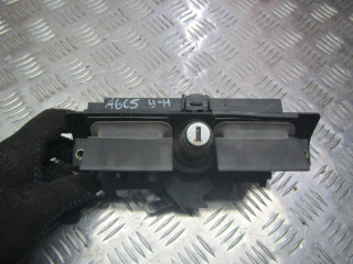 ручка крышки багажника Audi A6 4B/C5 2000, универсал, 4B0827565H