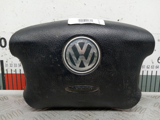 подушка безопасности водителя Volkswagen Golf 4 поколение 2004, 1.6 л., МКПП, универсал, 3B0880201BS