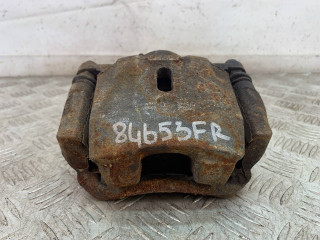 суппорт передний правый Toyota Yaris P1 2000, 1.0 л., бензин, МКПП, хетчбэк 5 дв.