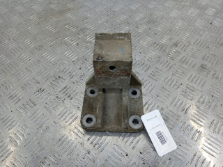 подушка крепления двигателя IVECO EuroCargo 2 поколение 2004, 3.9 л., МКПП