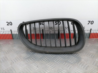 решетка радиатора BMW 5 серия E60/E61 2004, 2.5 л., АКПП, седан, 51137027062